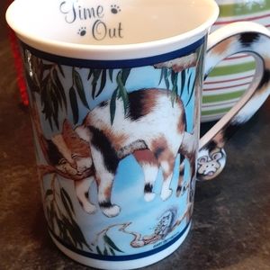 5..Danbury mint cat cup